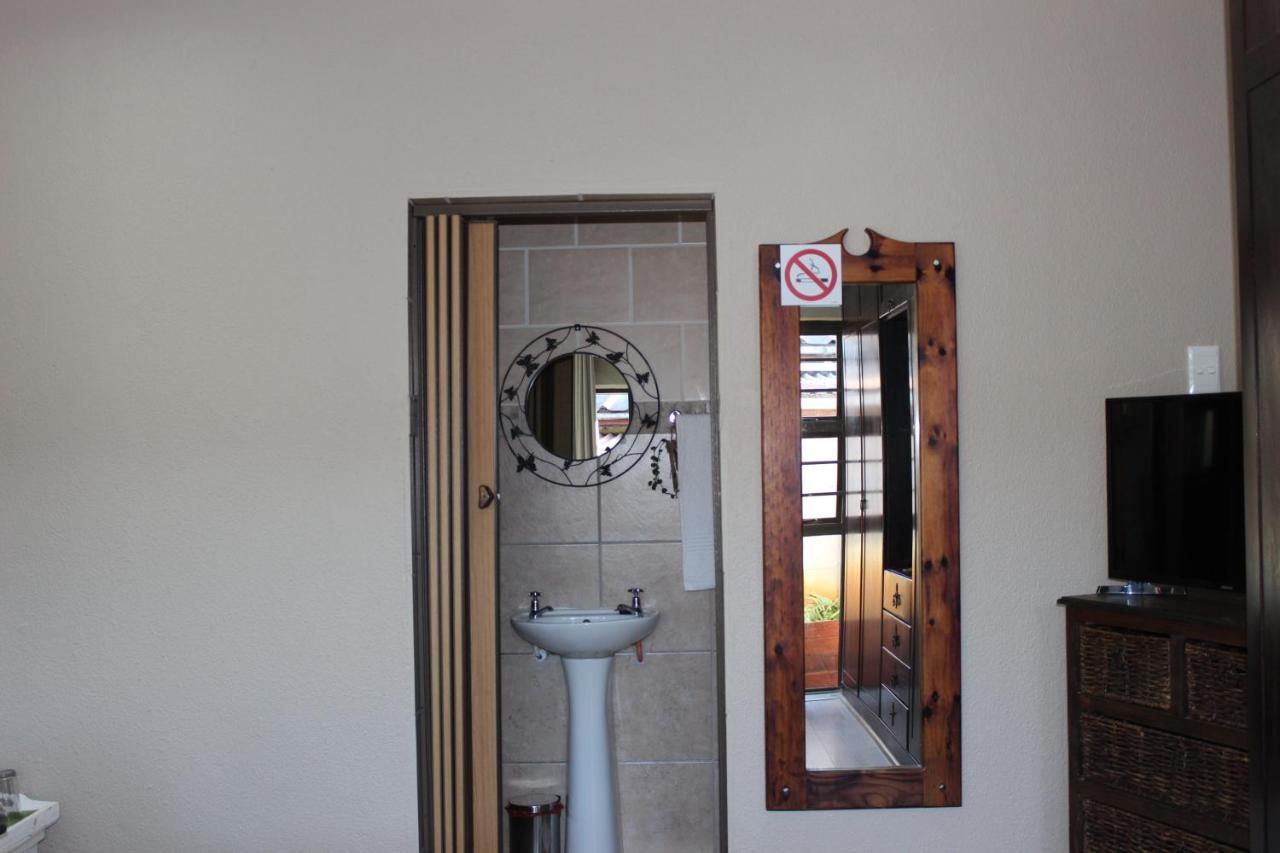 Amru Guesthouse B&B Brackenfell Kültér fotó